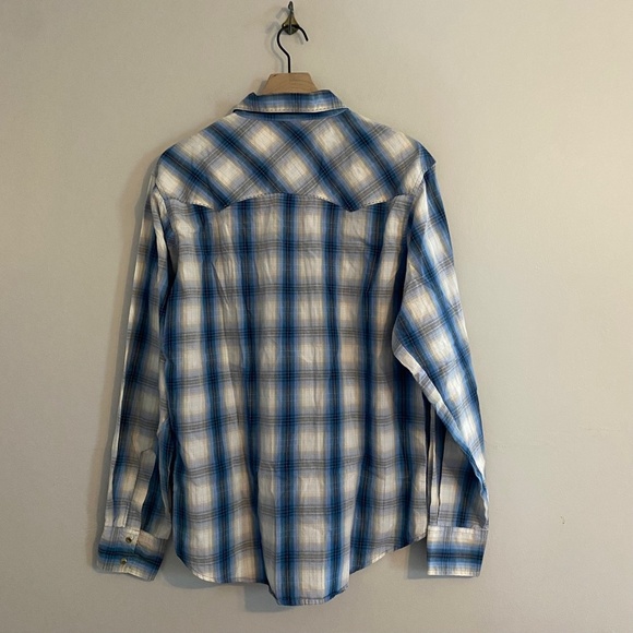 Wrangler Pearlized Snap Long Sleeve Blue Plaid Top, Large. - Picture 2 of 7